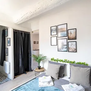 Appartement Avec Jacuzzi Proche De La Gare, Toulon