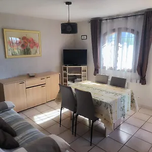 Appartement L'arche En Rez De Jardin De A, Toulon